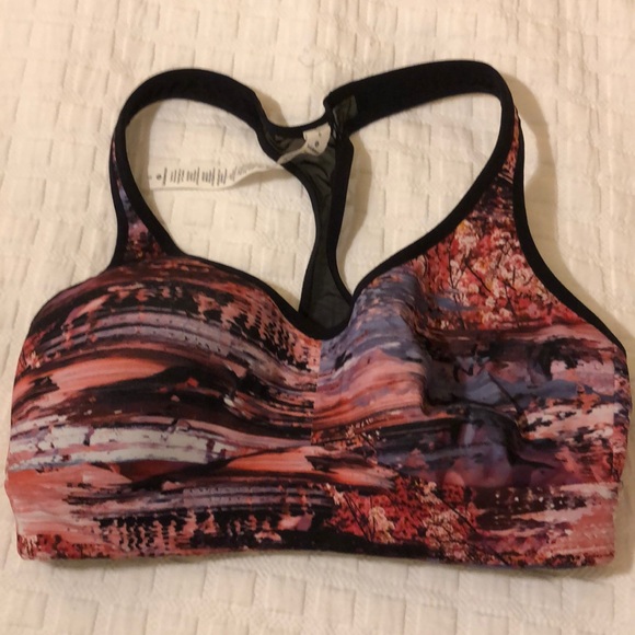 Lululemon Sports Bra Size 6 Worn One Time - Picture 1 of 3